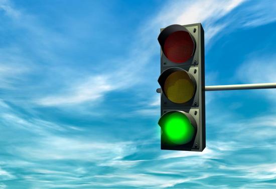 以降低行车速度、预防超速行为