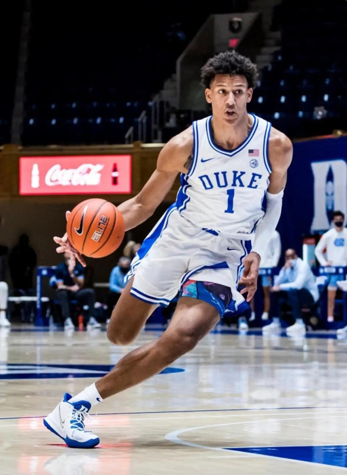 杰伦·约翰逊逆袭成老鹰核心 率队冲击季后赛