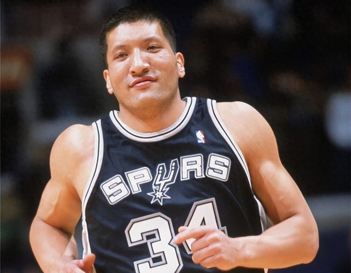 巴特尔NBA生涯退休金揭秘：每月8万人民币