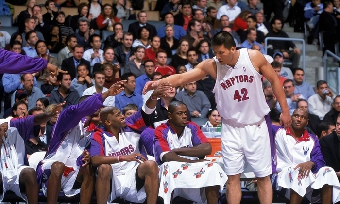 巴特尔NBA生涯退休金揭秘：每月8万人民币